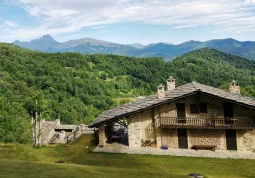 Gregori, un piccolo paradiso sotto  del Re di pietra