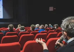 Conversazioni con il pubblico