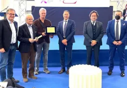 I premiati con il sindaco Marco Gallo e i rappresentanti della Camera di Commercio 
