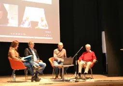 Hanno parlato il sindaco Marco Gallo, gli assessori Lucia Rosso ed Ezio Donadio, il presidente dell'associazione Ingenium Giovanni Tolosano, Sara Bigazzi di Hangar Piemonte (collegata da Torino in streaming) e Barbara Barberisi dell'ecomuseo Terra del Castelmagno e Claudio Luciano presidente dell’associazione La Cevitou di Monterosso Grana 