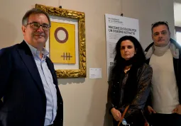 Il sindaco Marco Gallo (qui con i curatori della mostra): 