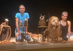 Ieri sera al Teatro Civico lo spettacolo “Aspettando Felicia” di Quintoequilibrio, restituzione, a entrata libera, della residenza artistica