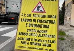 Cantiere aperto alla rotatoria di Loreto