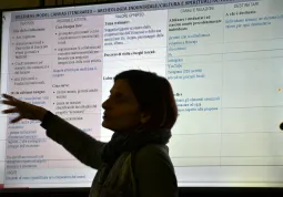 Un momento del laboratorio che si è tenuto sabato scorso con le consulenti di Hangar Piemonte