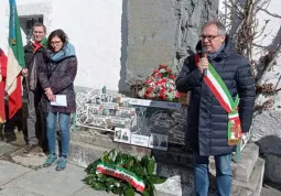 Il sindaco Marco Gallo alla commmemorazione di ieri a Valmala