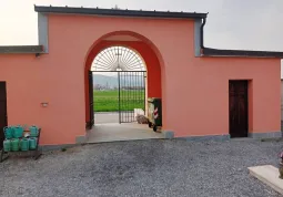 Ingresso tinteggiato