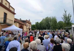 Una marea di visitatori alla Fiera di Maggio
