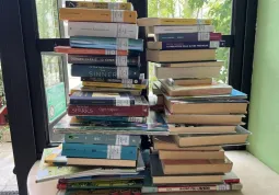 Avviso alle librerie della provincia di partecipazione alla fornitura di libri per la biblioteca civica