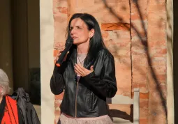 La curatrice della mostra Cinzia Tesio
