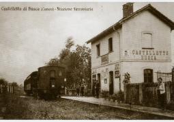Una cartolina della stazione di Castelletto sulla Busca-Dronero negli anni Venti del secolo scorso: anche la frazione era servita dal collegamento