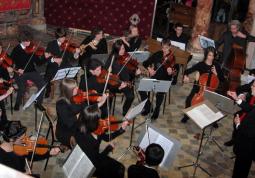 L'orchestra del Vivaldi diretta da Antonio Ferrara