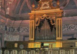 L'organo della chiesa Santissima Trinità